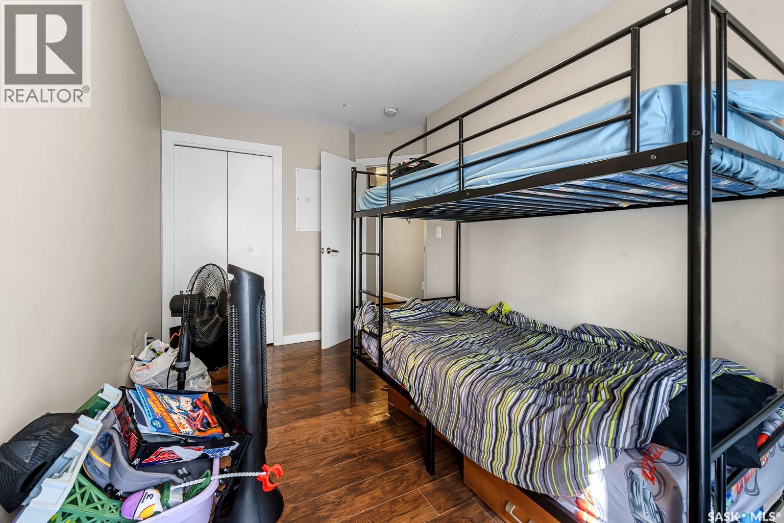 A&B 683 GARNET STREET - 15