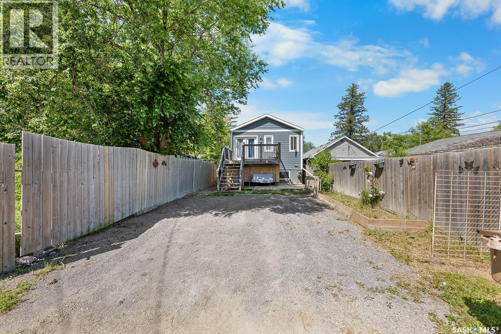 A&B 683 GARNET STREET - 27