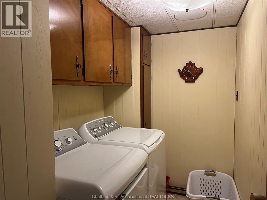 1 James COURT - 19
