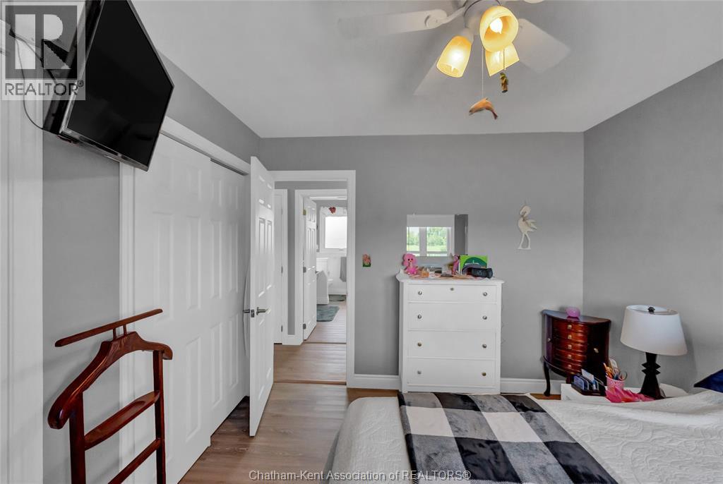 28 Campbell STREET - 22