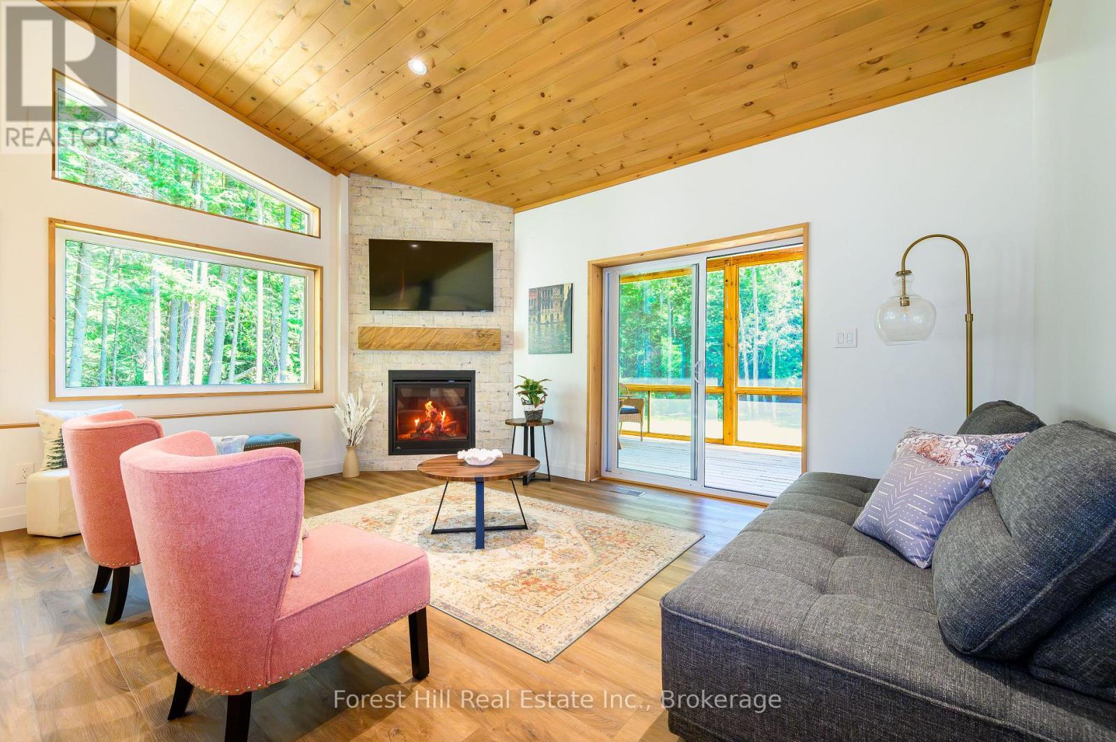 315 NORTH FOX LAKE ROAD W - Image 12