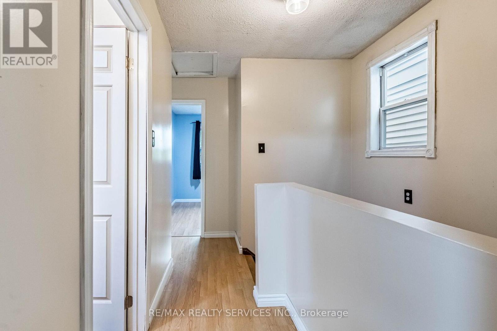 23 SCOTTSDALE COURT - 25