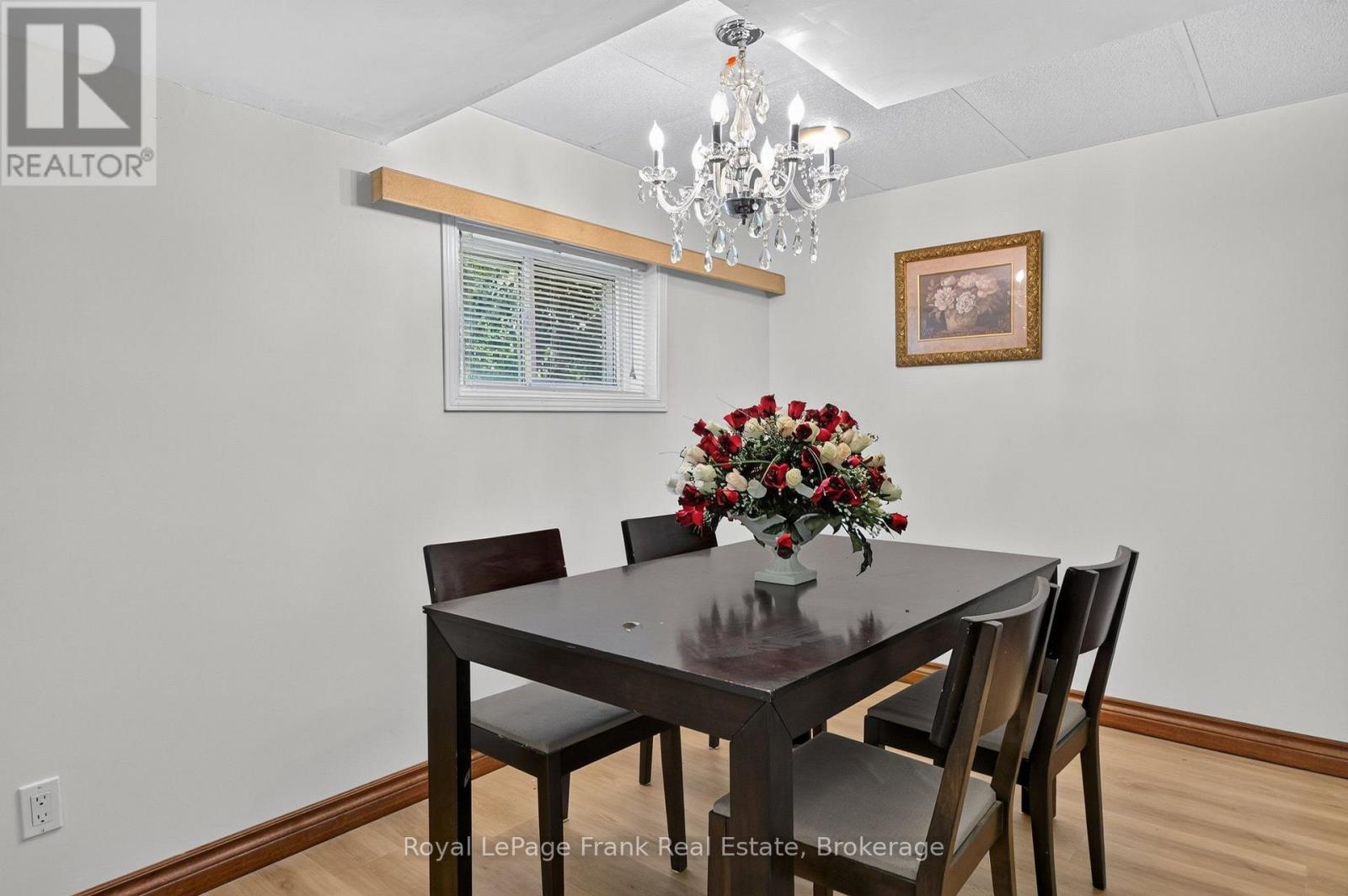 2 IDEAL POINT ROAD S - Image 33