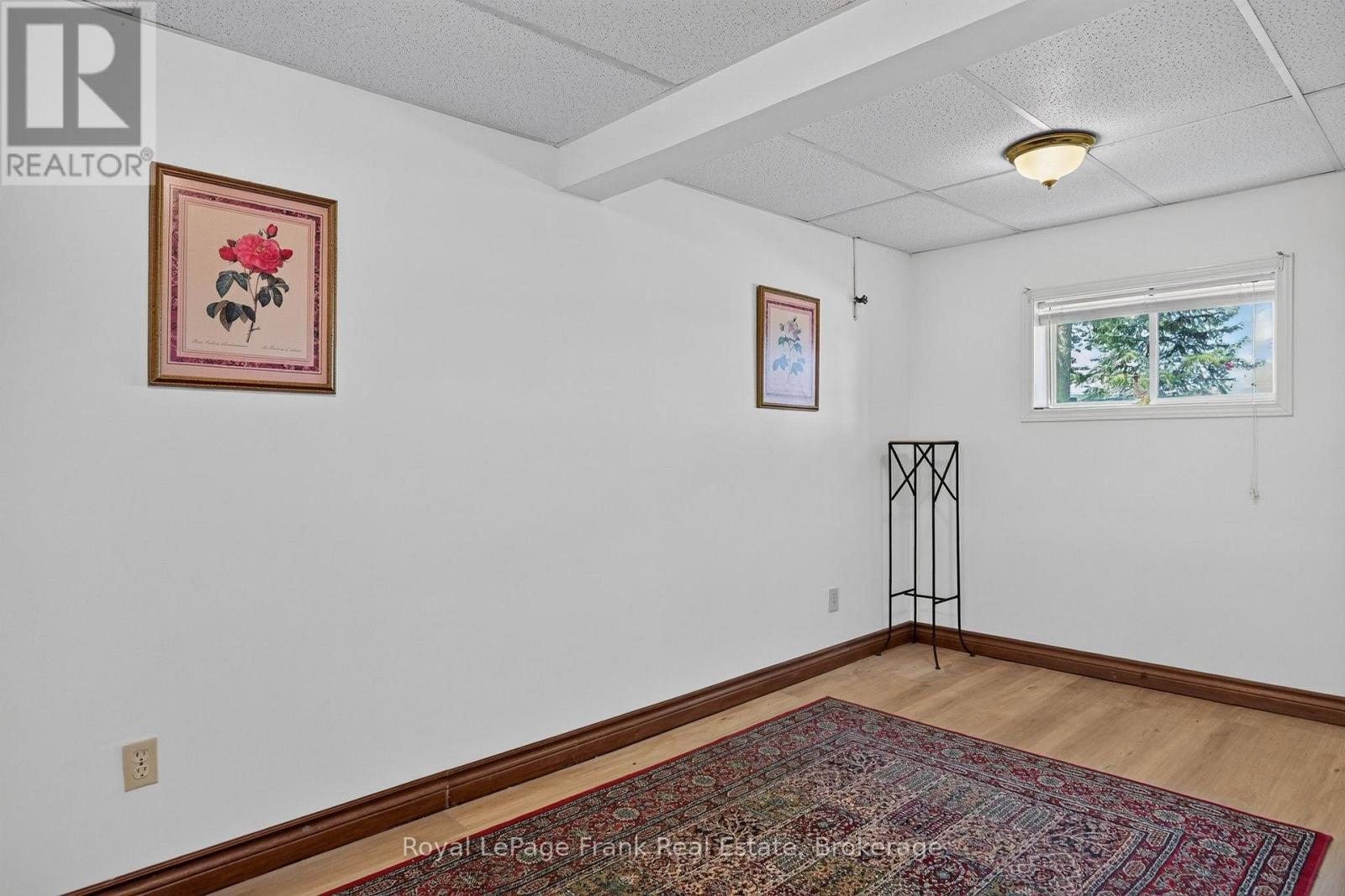 2 IDEAL POINT ROAD S - Image 34