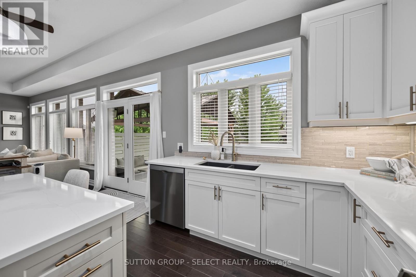 14 MAYAPPLE CRESCENT - Image 17