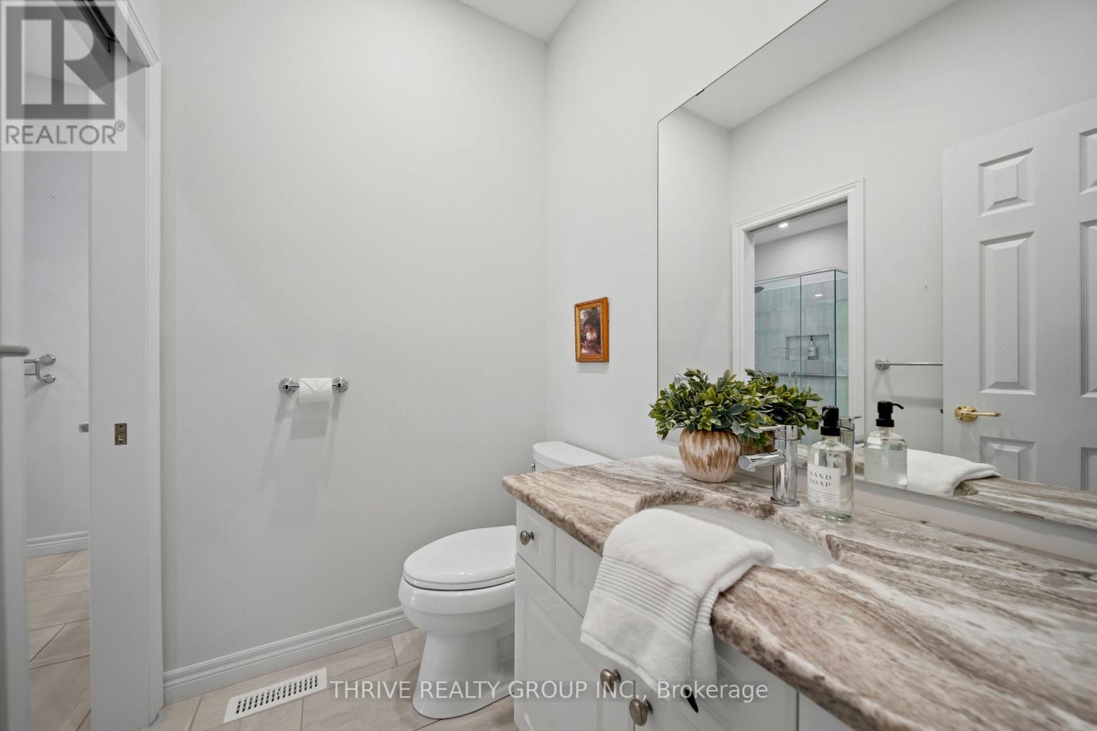 #3 1574 RICHMOND STREET - Image 25