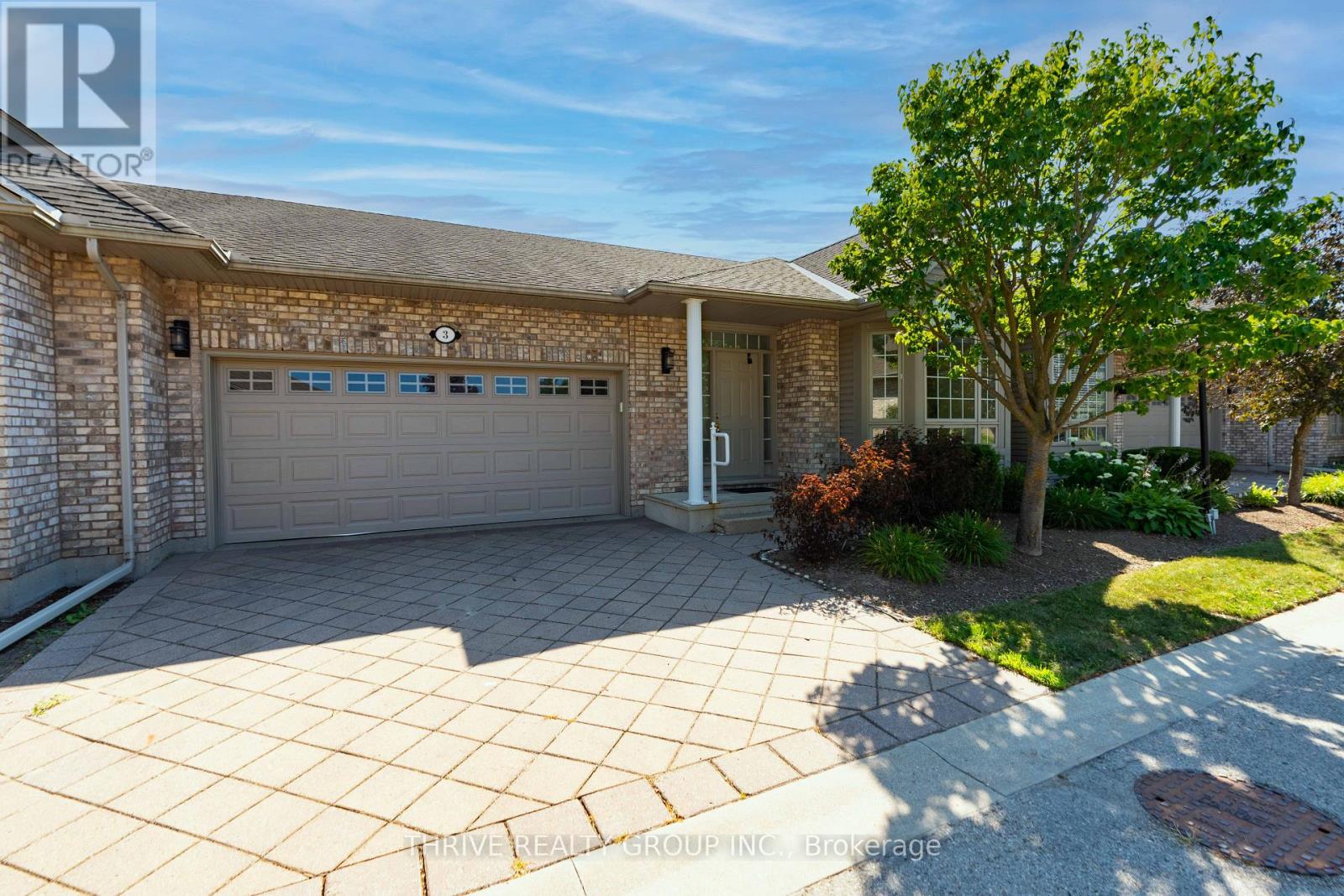 #3 1574 RICHMOND STREET - Image 4