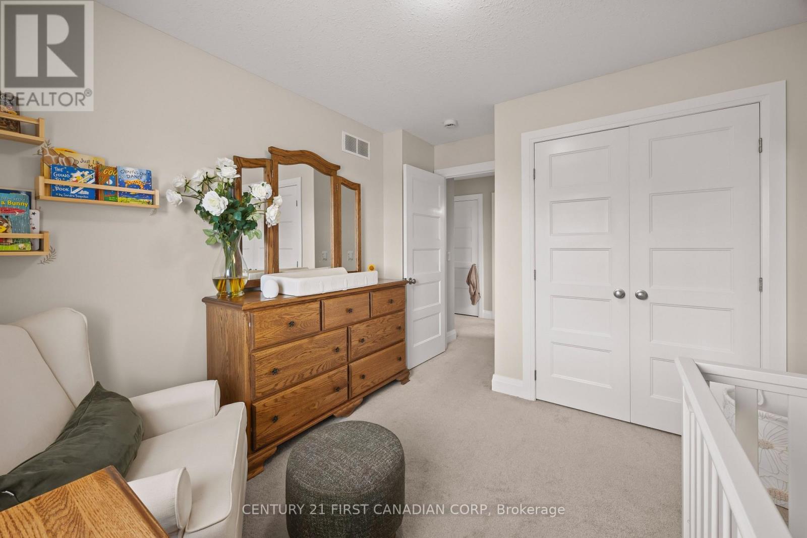 #18 3025 SINGLETON AVENUE - 31