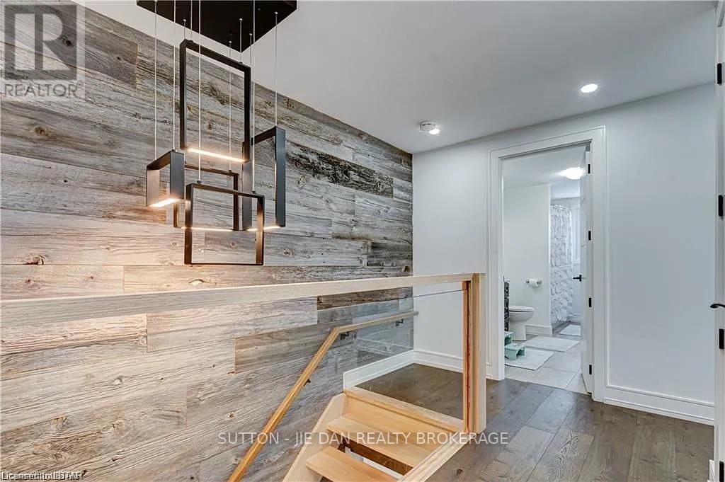 1027 FLINTLOCK COURT - 13