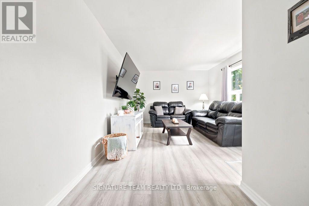 260 FRASER STREET - 22
