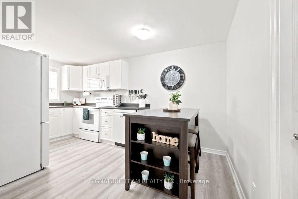 260 FRASER STREET - 26