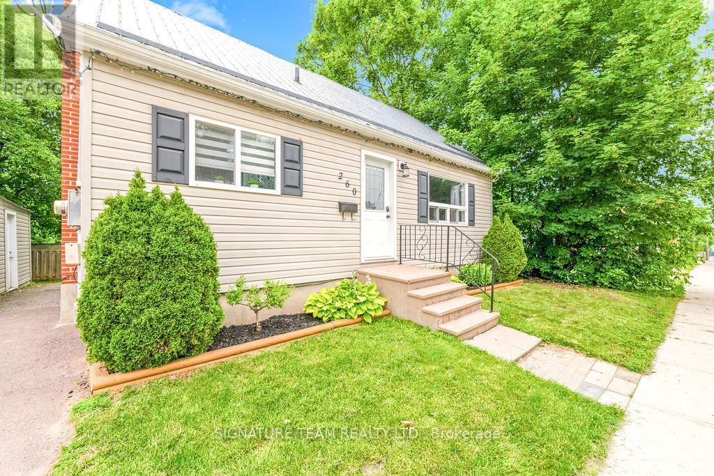 260 FRASER STREET - 3