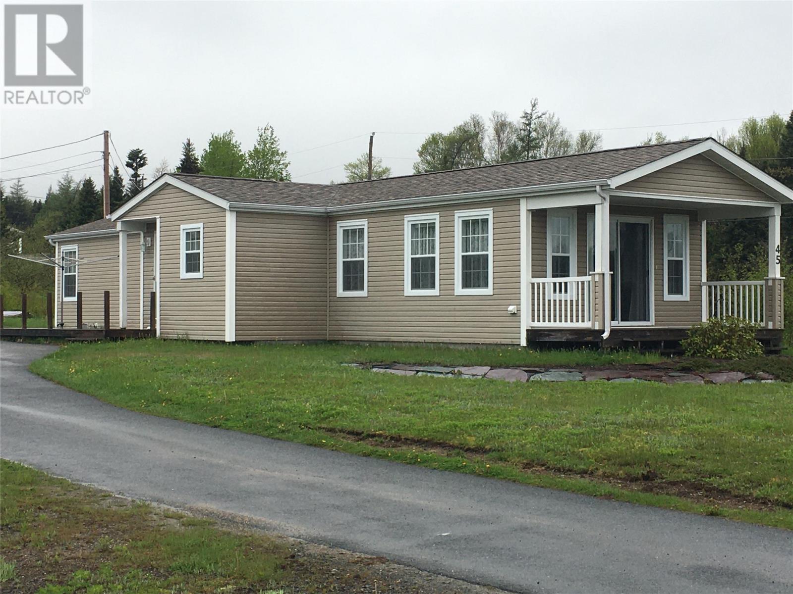 45 Main Street N - 1