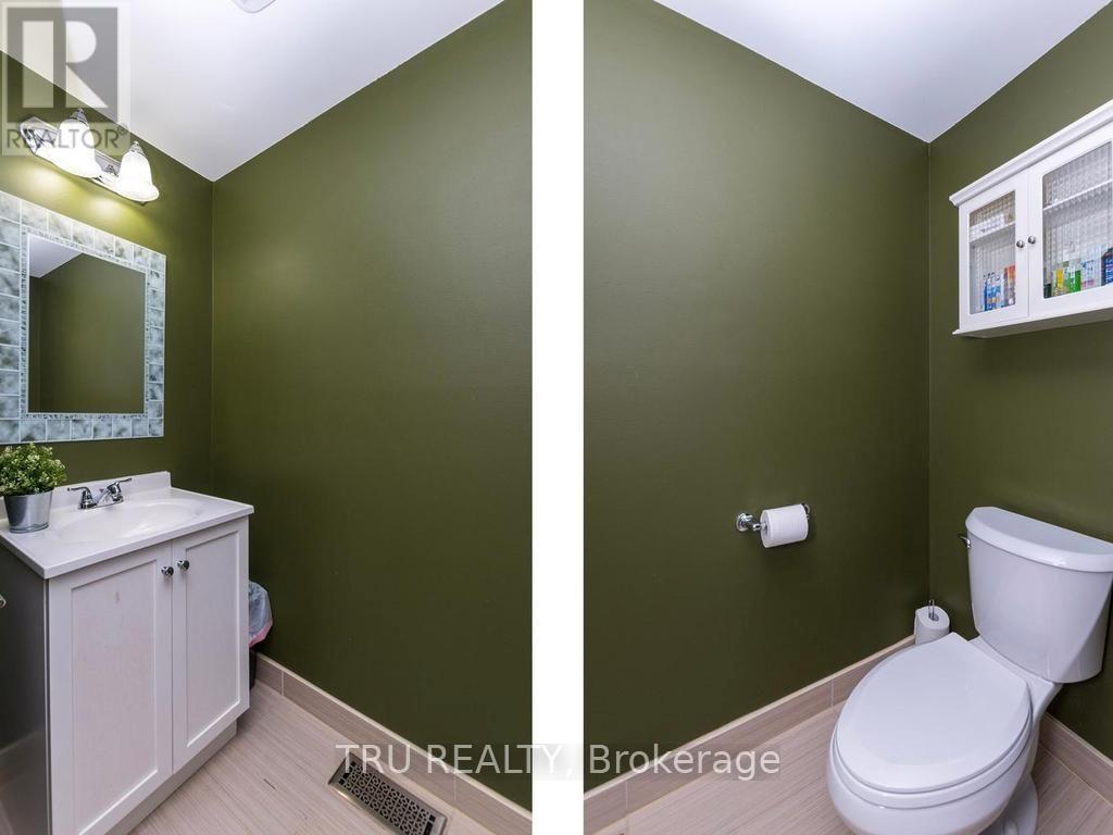 24 SOHO CRESCENT - 10