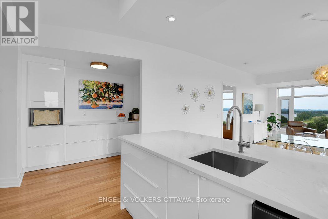 #1002 75 CLEARY AVENUE - 11
