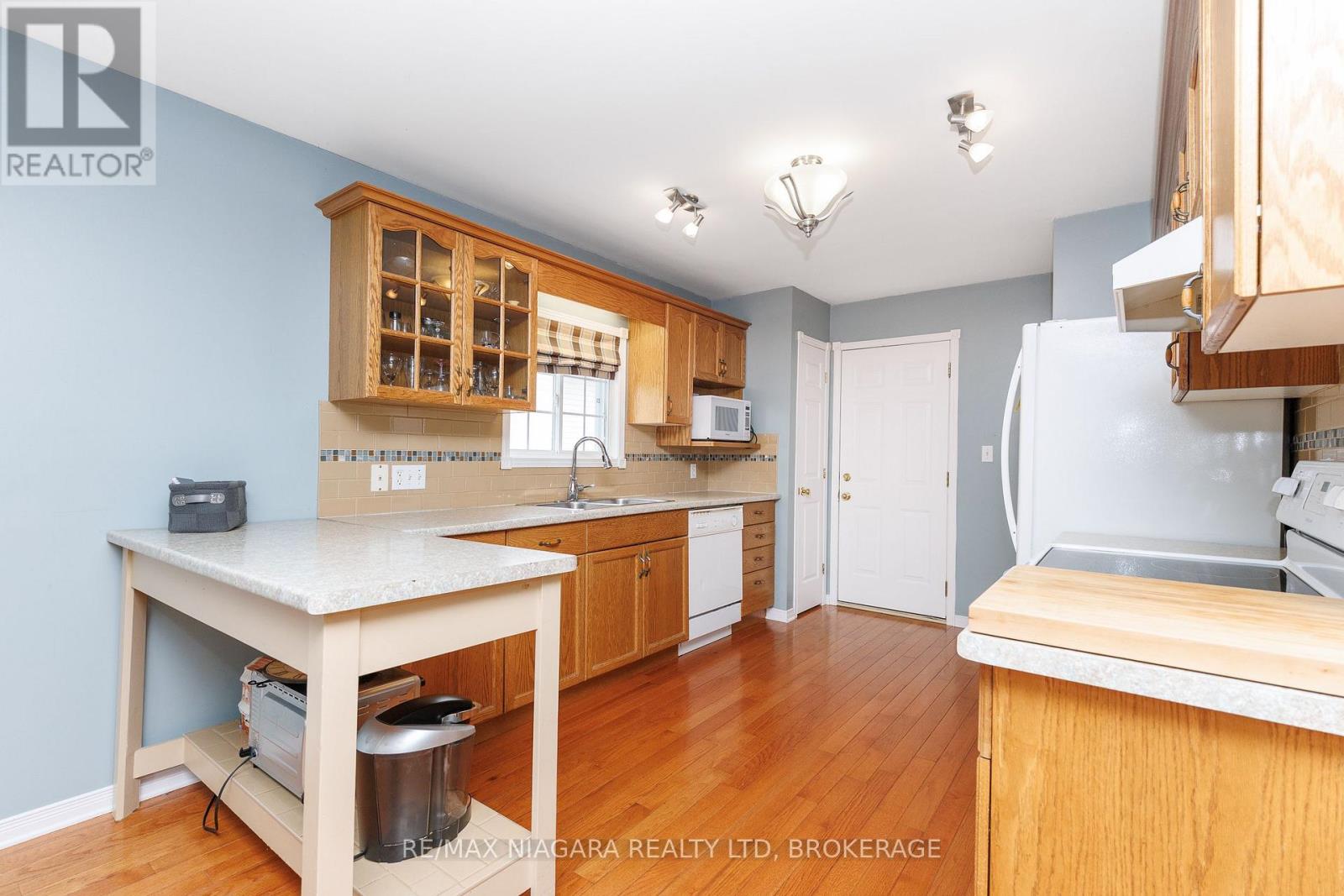 58 ADELAIDE STREET - Image 17