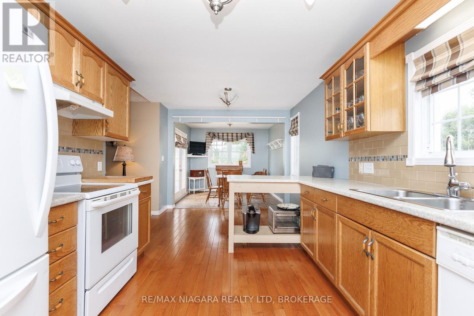 58 ADELAIDE STREET - Image 18
