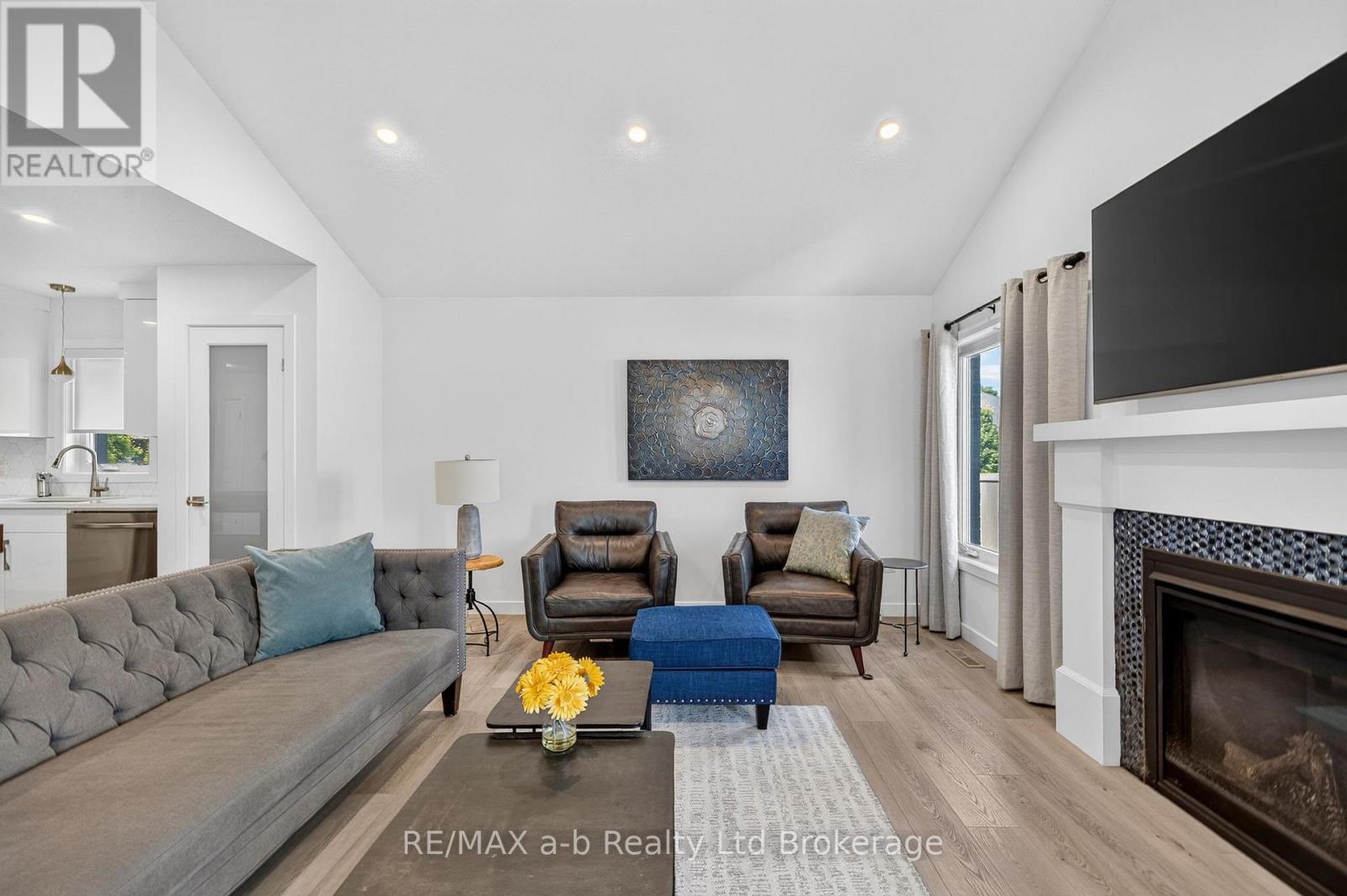 268 WILSON AVENUE - 14