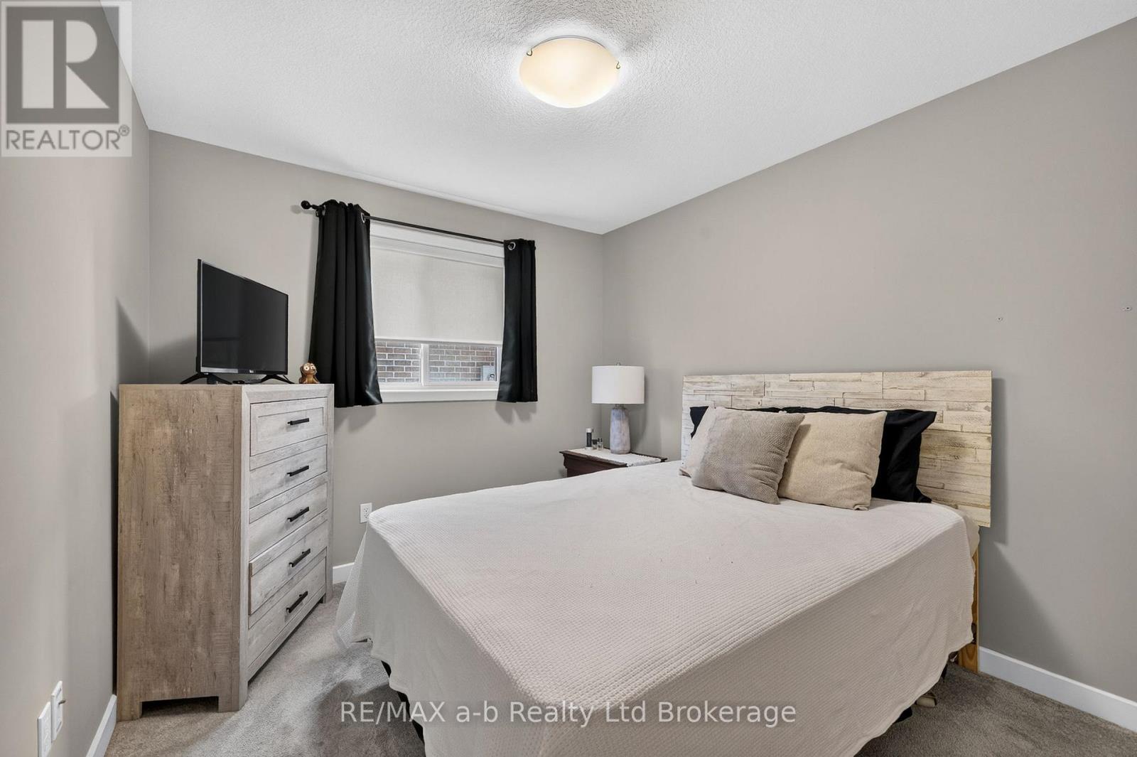 268 WILSON AVENUE - 22
