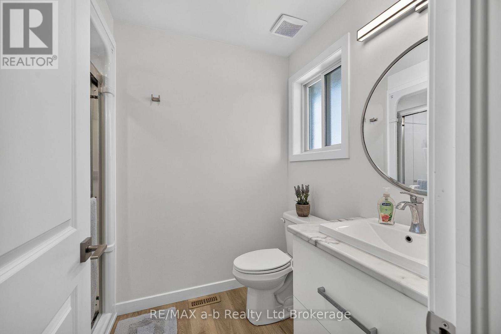268 WILSON AVENUE - 25