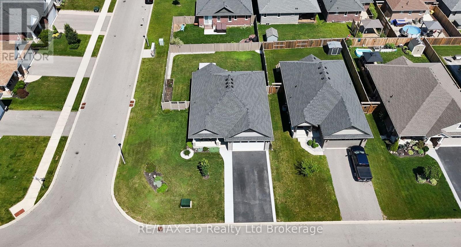 268 WILSON AVENUE - 31