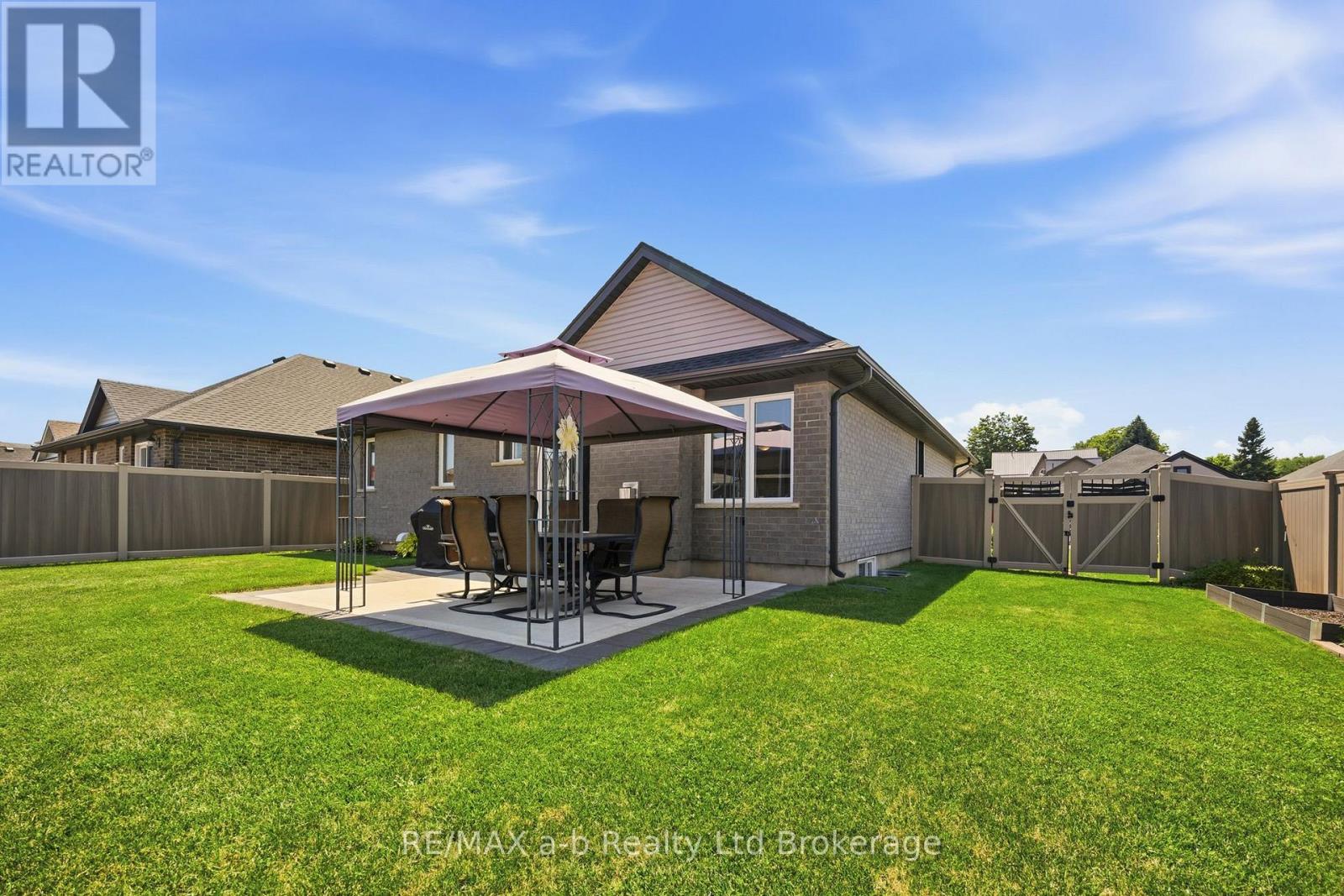 268 WILSON AVENUE - 6