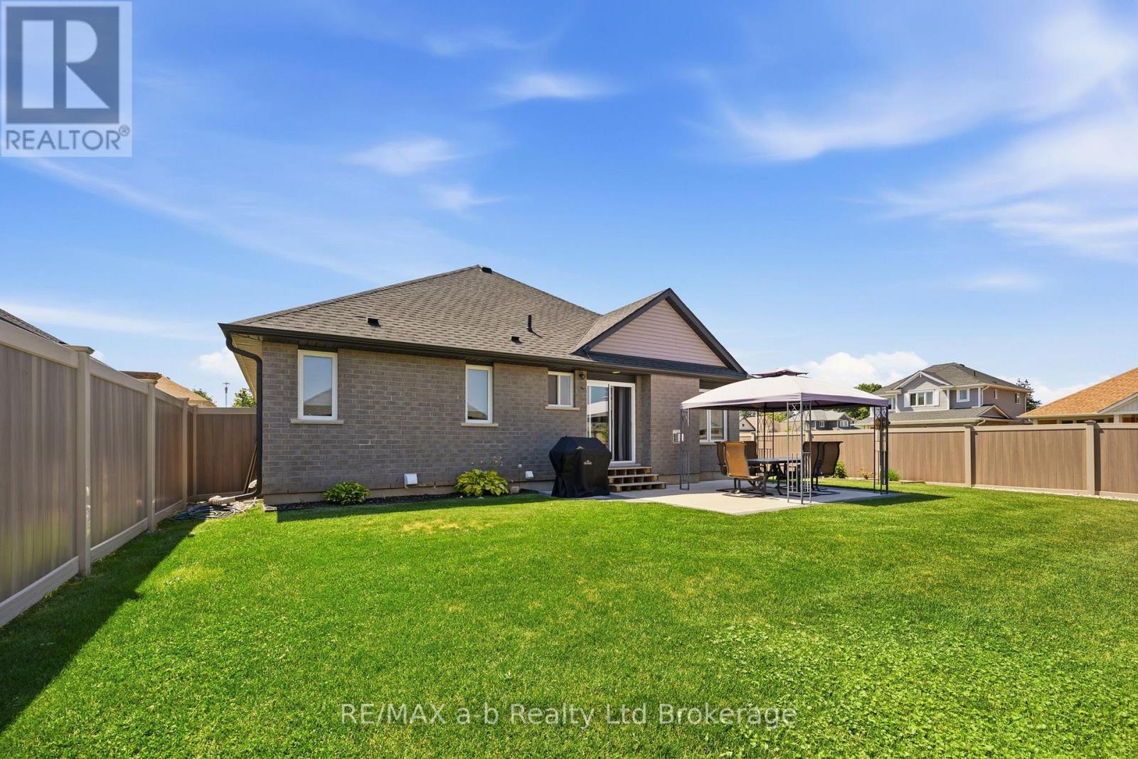 268 WILSON AVENUE - 7