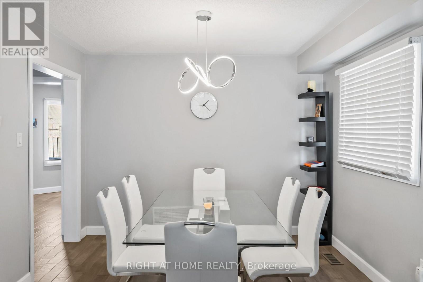 1040 BEAVER VALLEY CRESCENT - 17