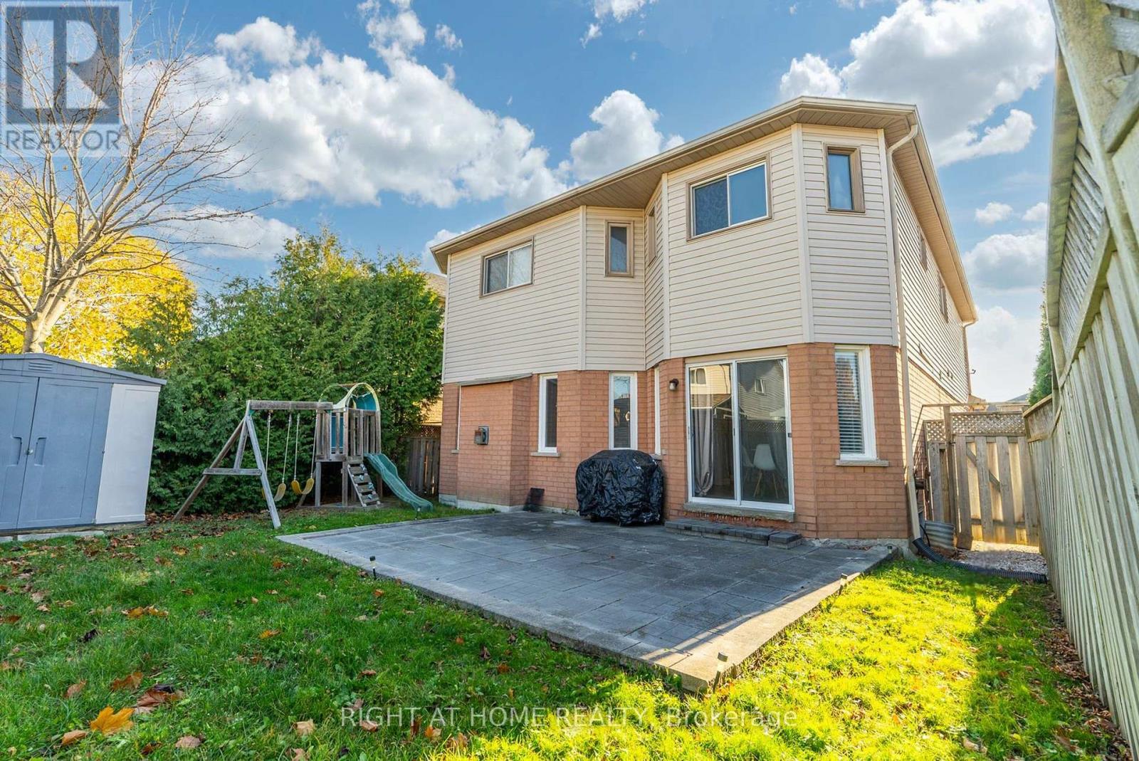 1040 BEAVER VALLEY CRESCENT - 42