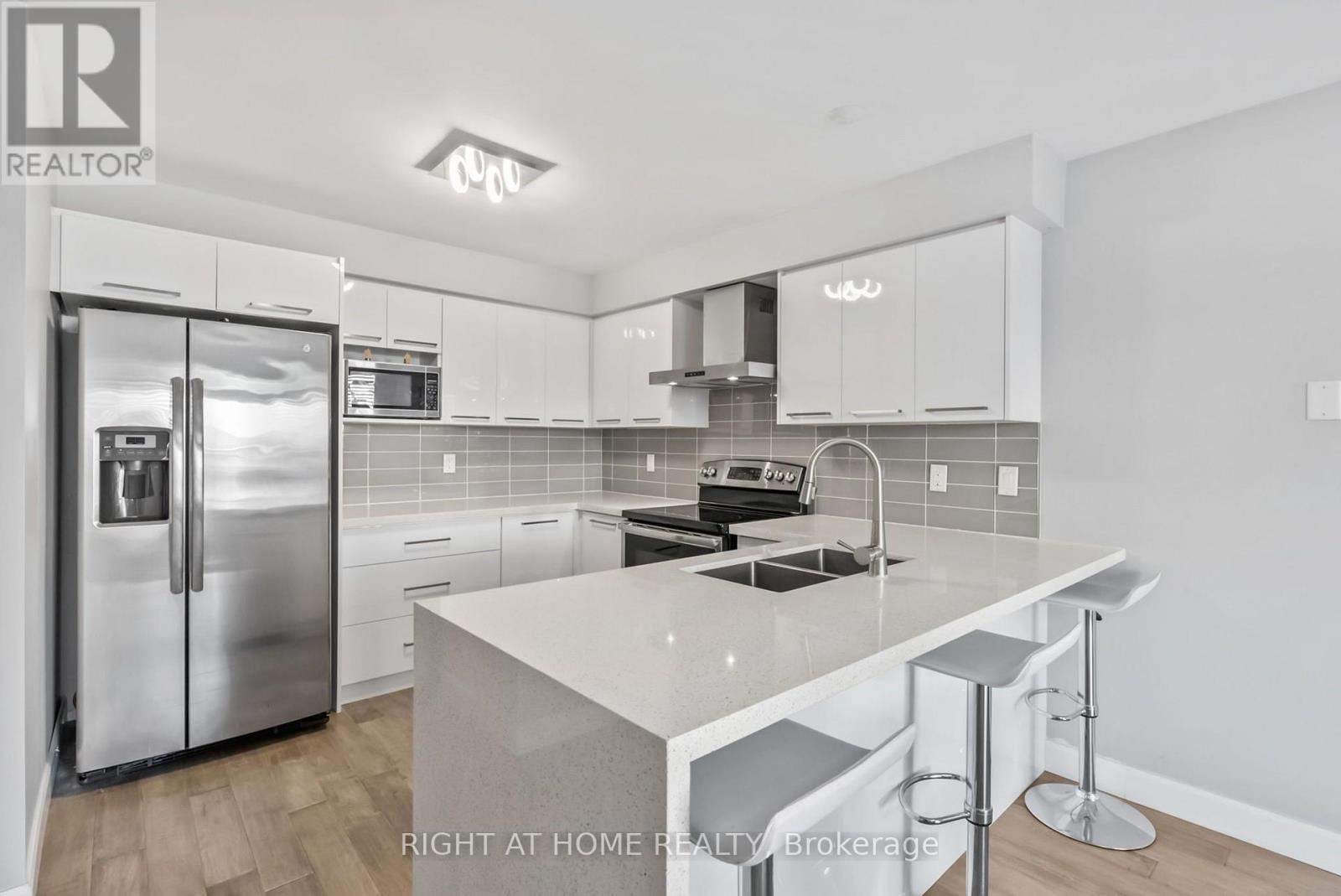 1040 BEAVER VALLEY CRESCENT - 9
