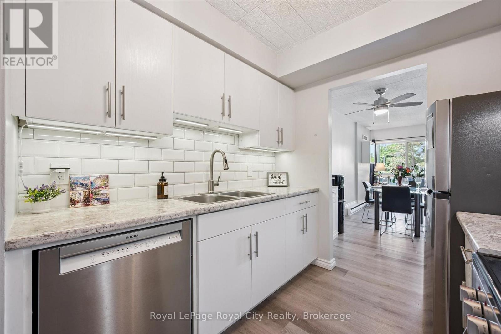 #410 105 CONROY CRESCENT - 17