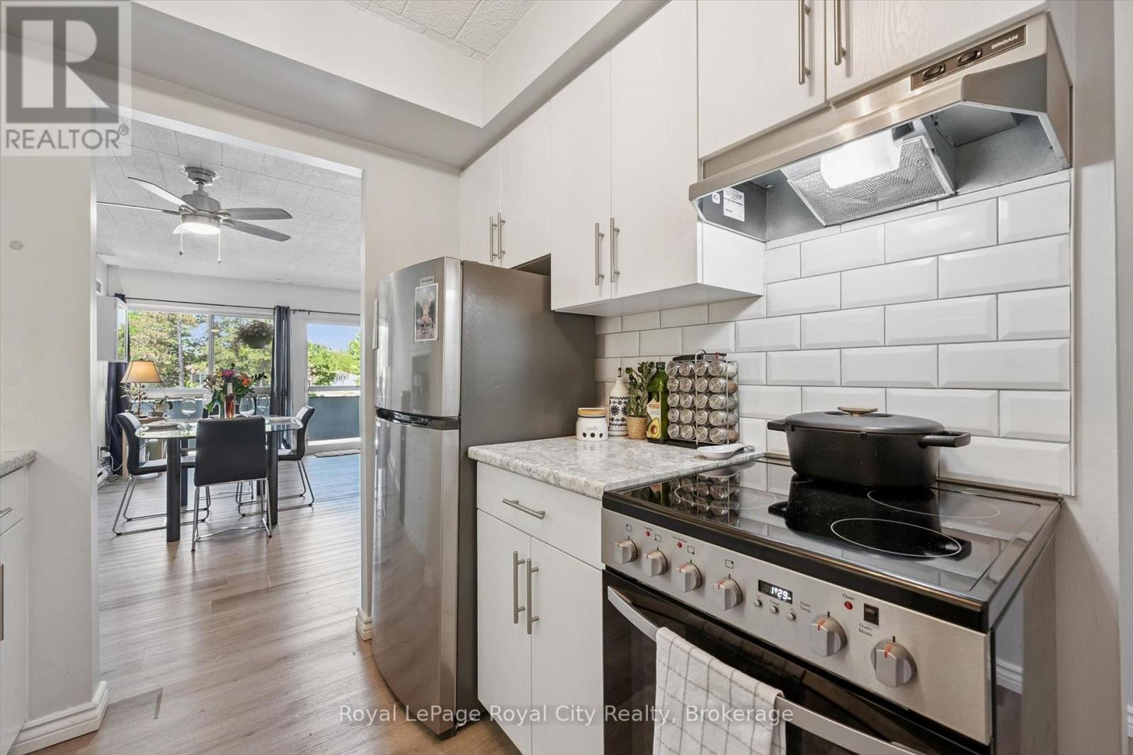 #410 105 CONROY CRESCENT - 18