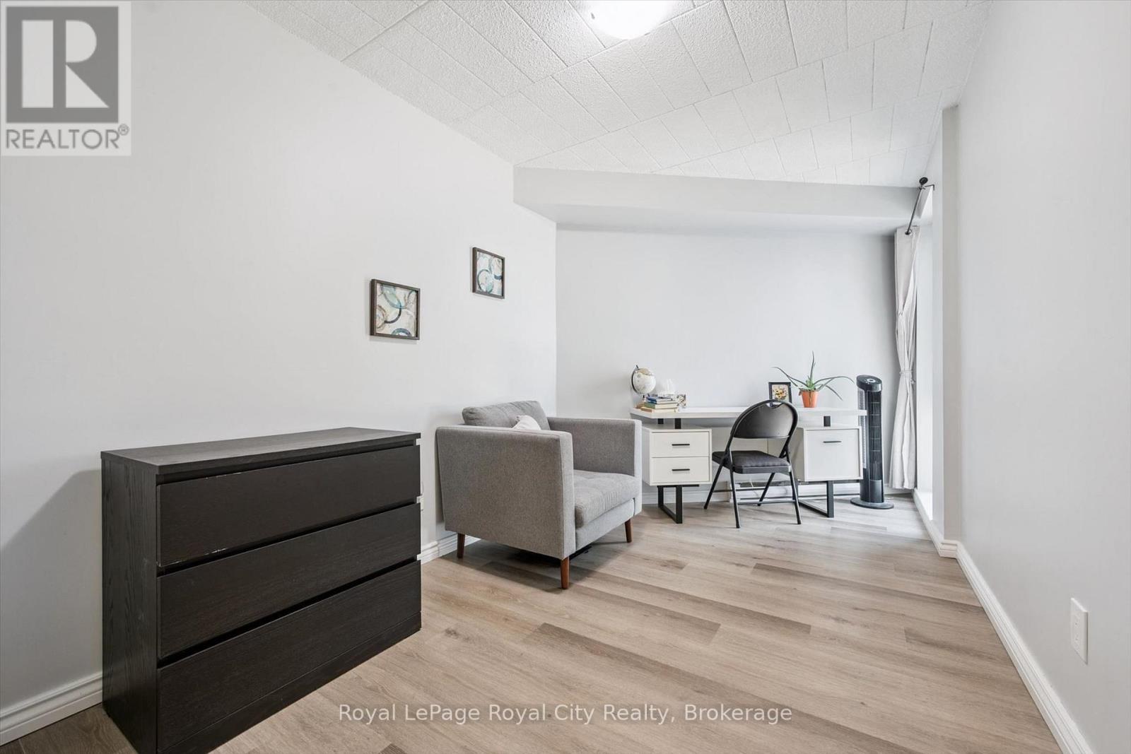 #410 105 CONROY CRESCENT - 23