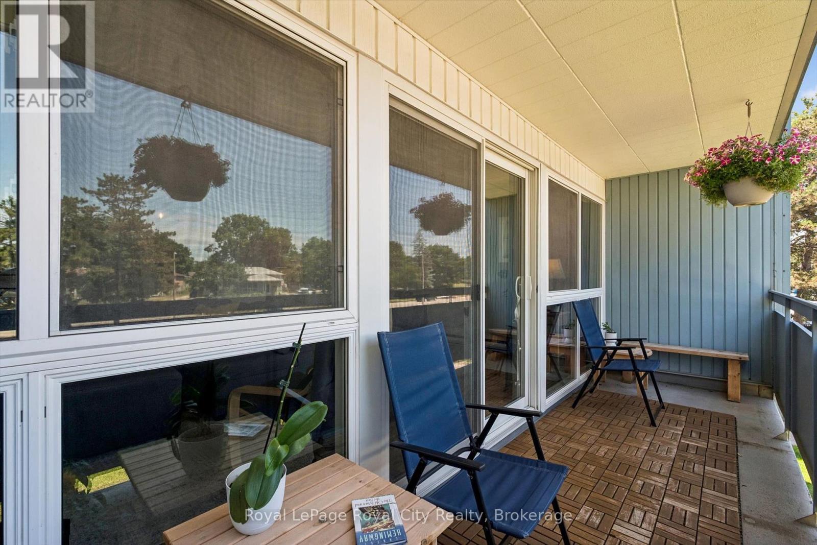 #410 105 CONROY CRESCENT - 26