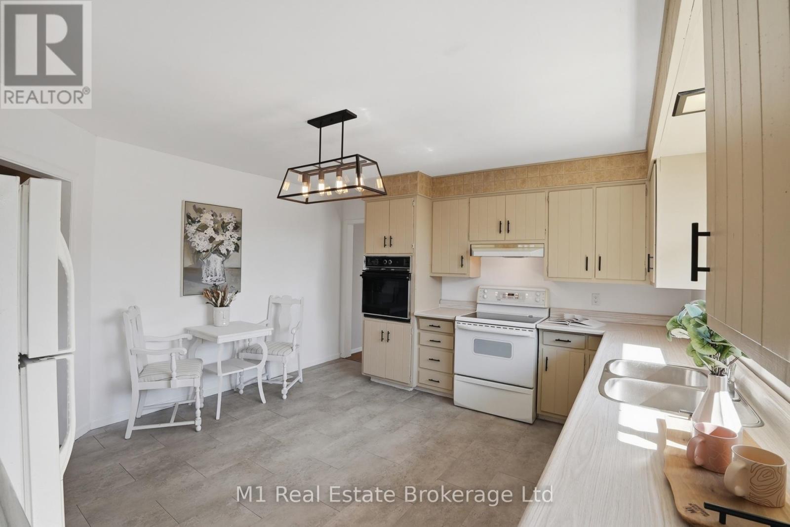 9467 WELLINGTON RD 124 - 14