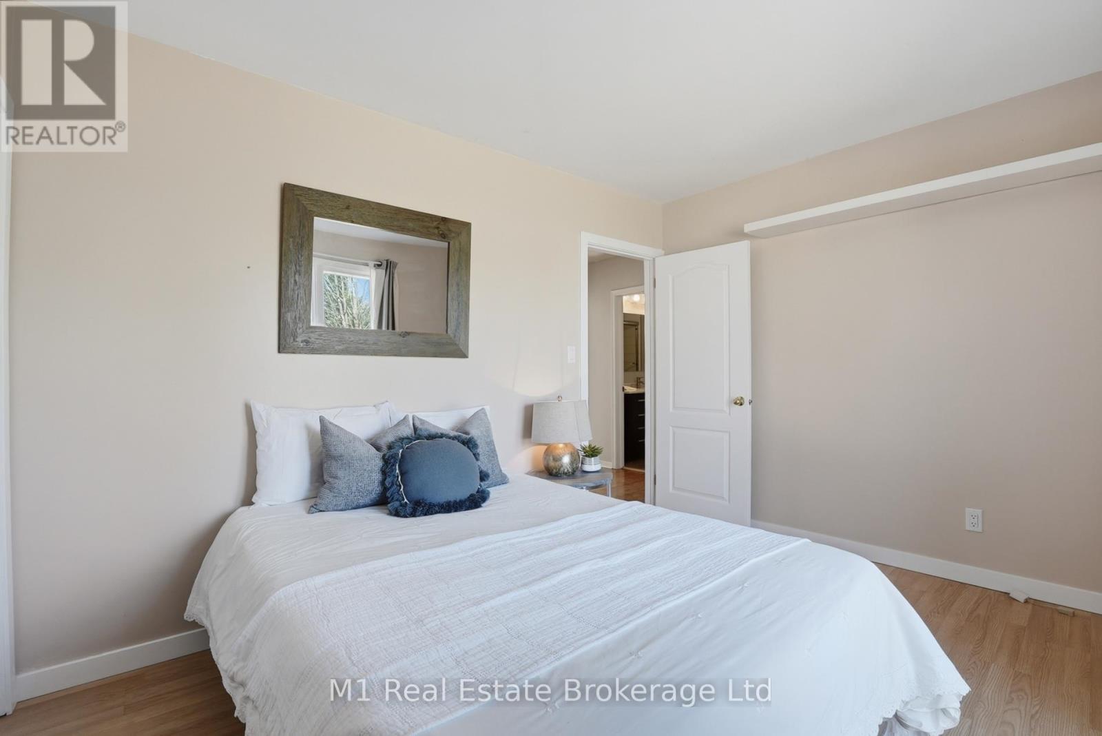 9467 WELLINGTON RD 124 - 18