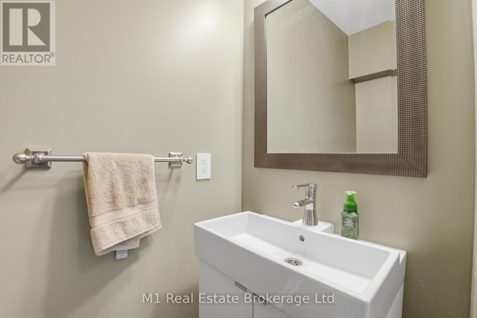 9467 WELLINGTON RD 124 - 26