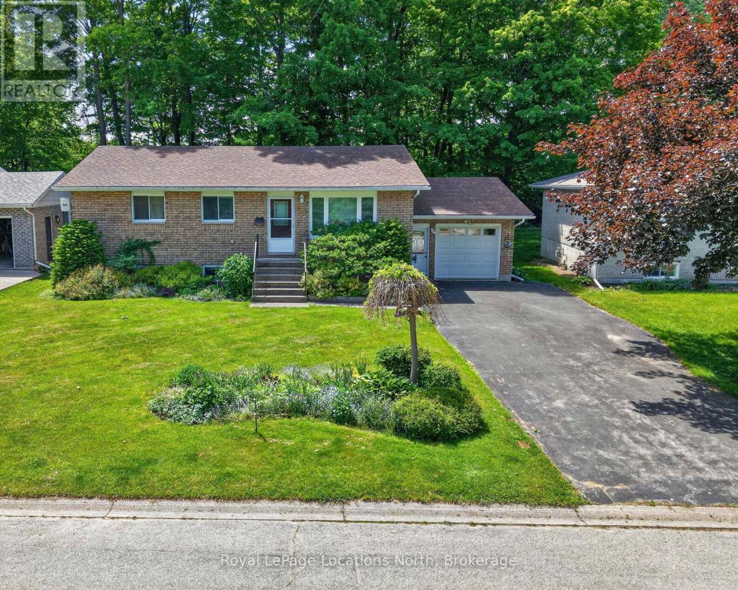 25 POLLARD DRIVE - 2