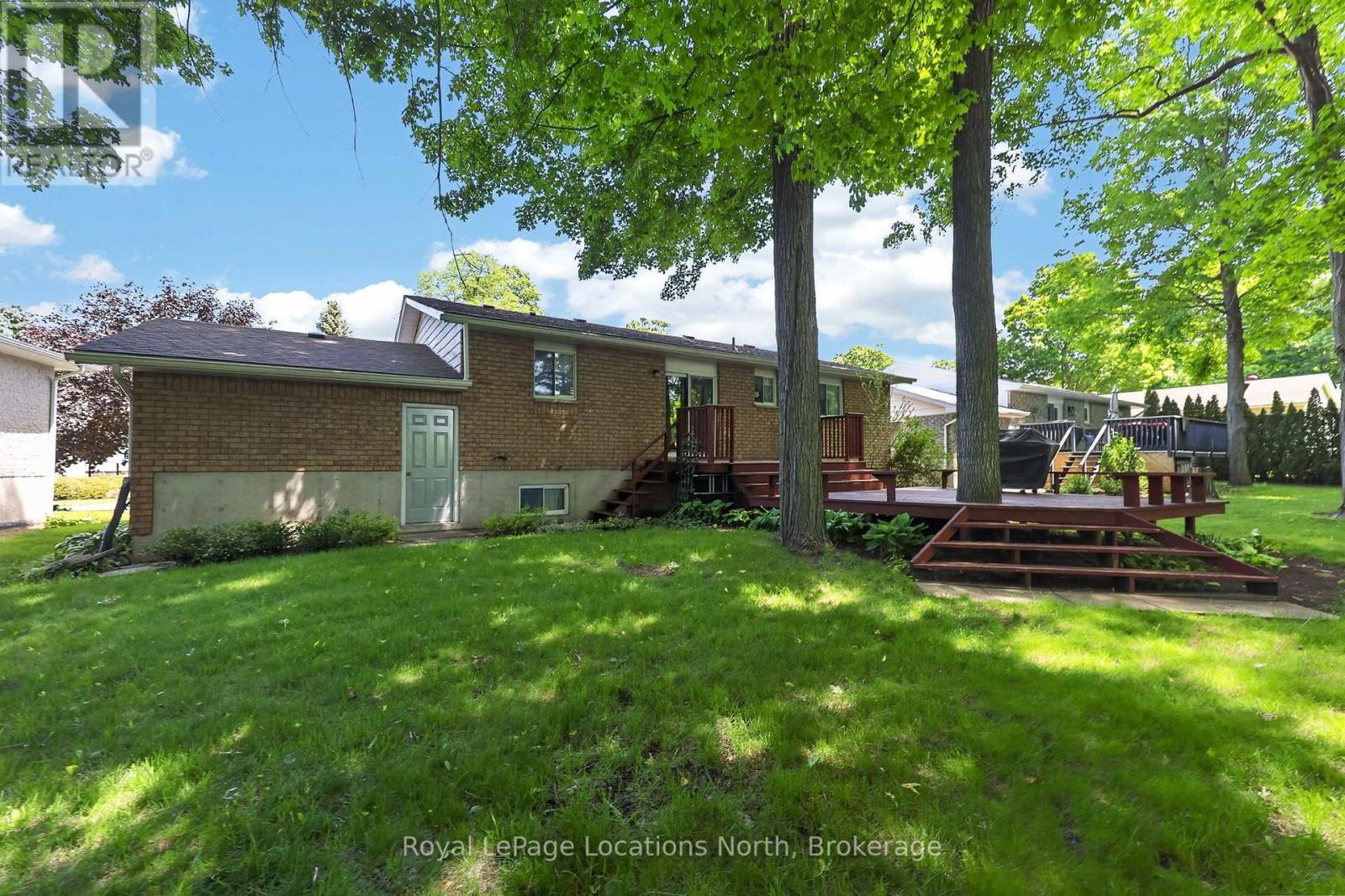 25 POLLARD DRIVE - 32