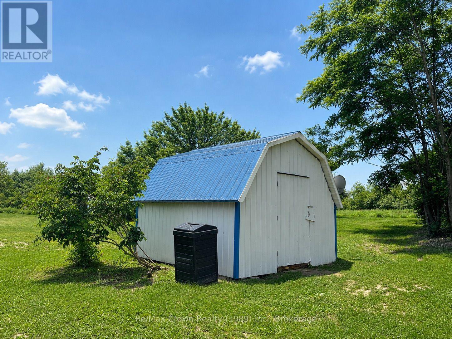 71 HAWTHORNE DRIVE - 19