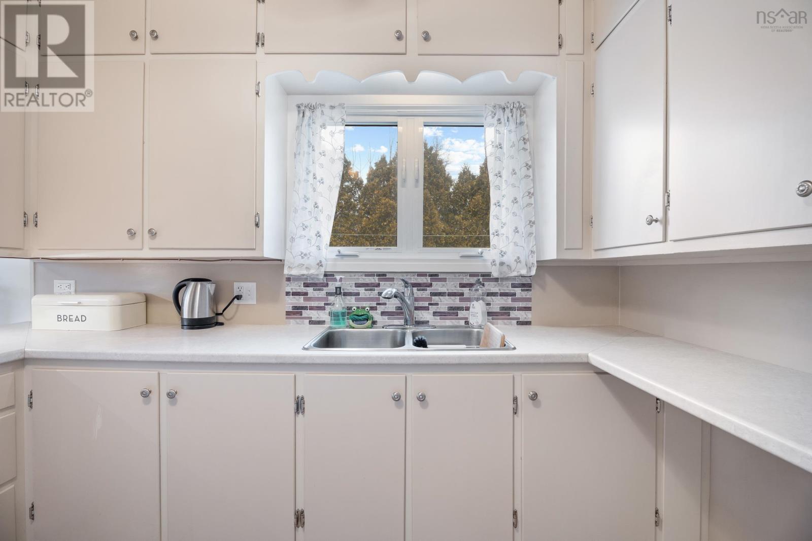 3189 Clementsvale Road - 12