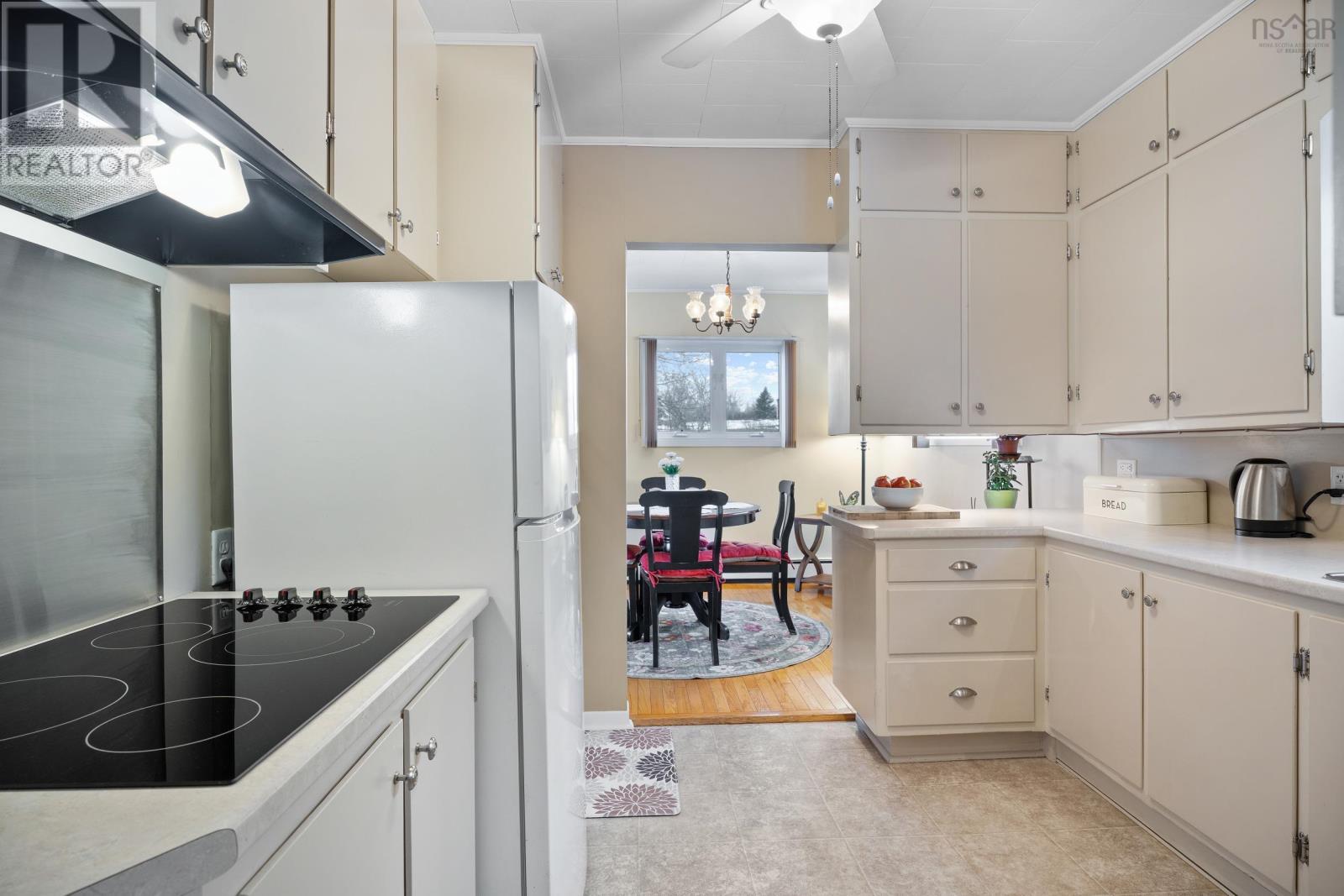 3189 Clementsvale Road - 13