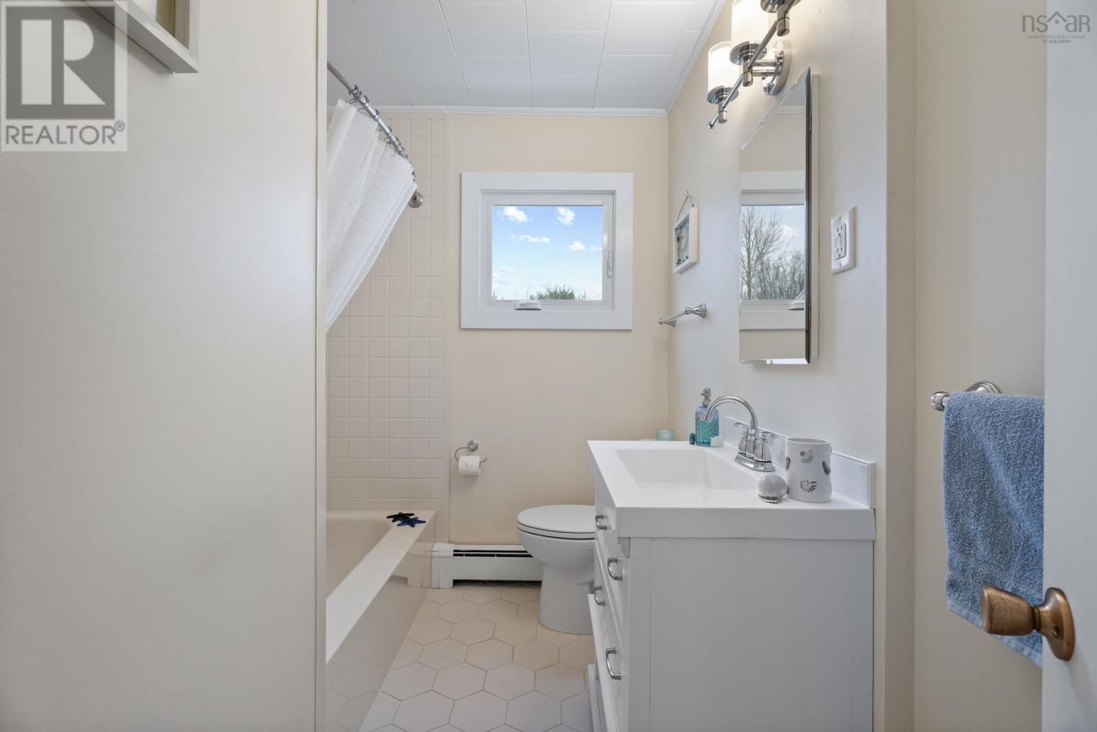 3189 Clementsvale Road - 23