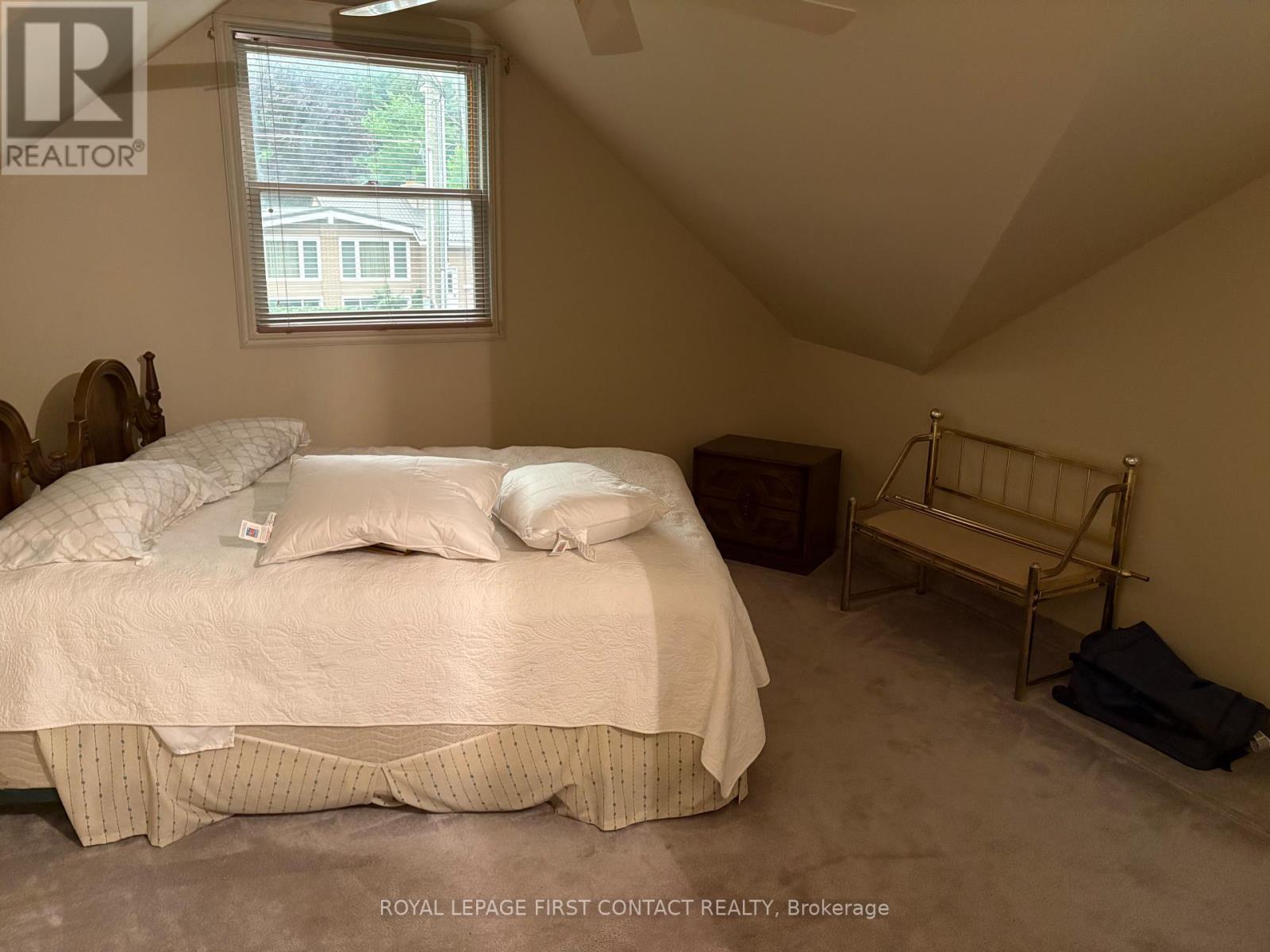 104 ECCLES STREET N - 15