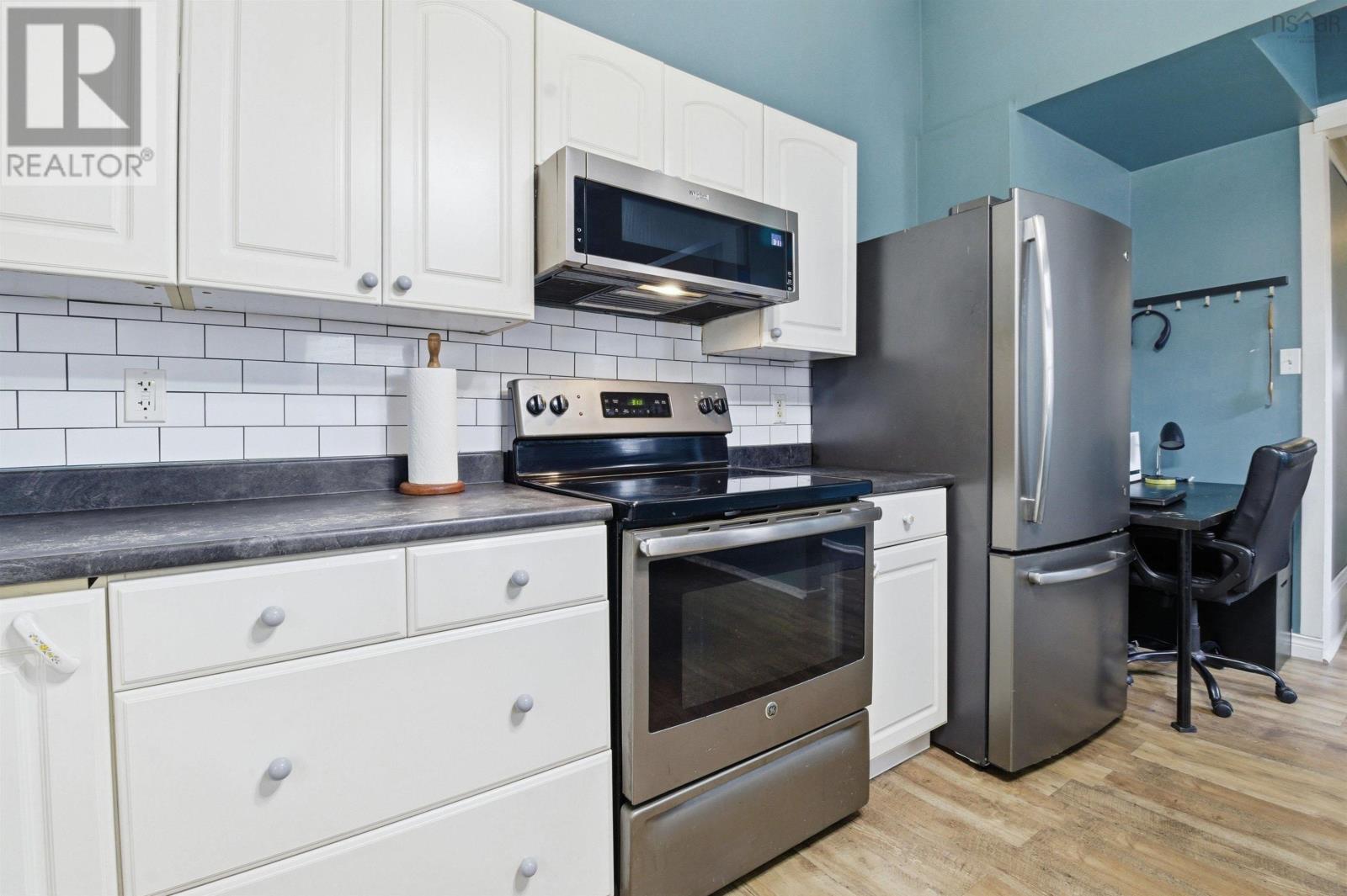 2704 Belle Aire Terrace - 18
