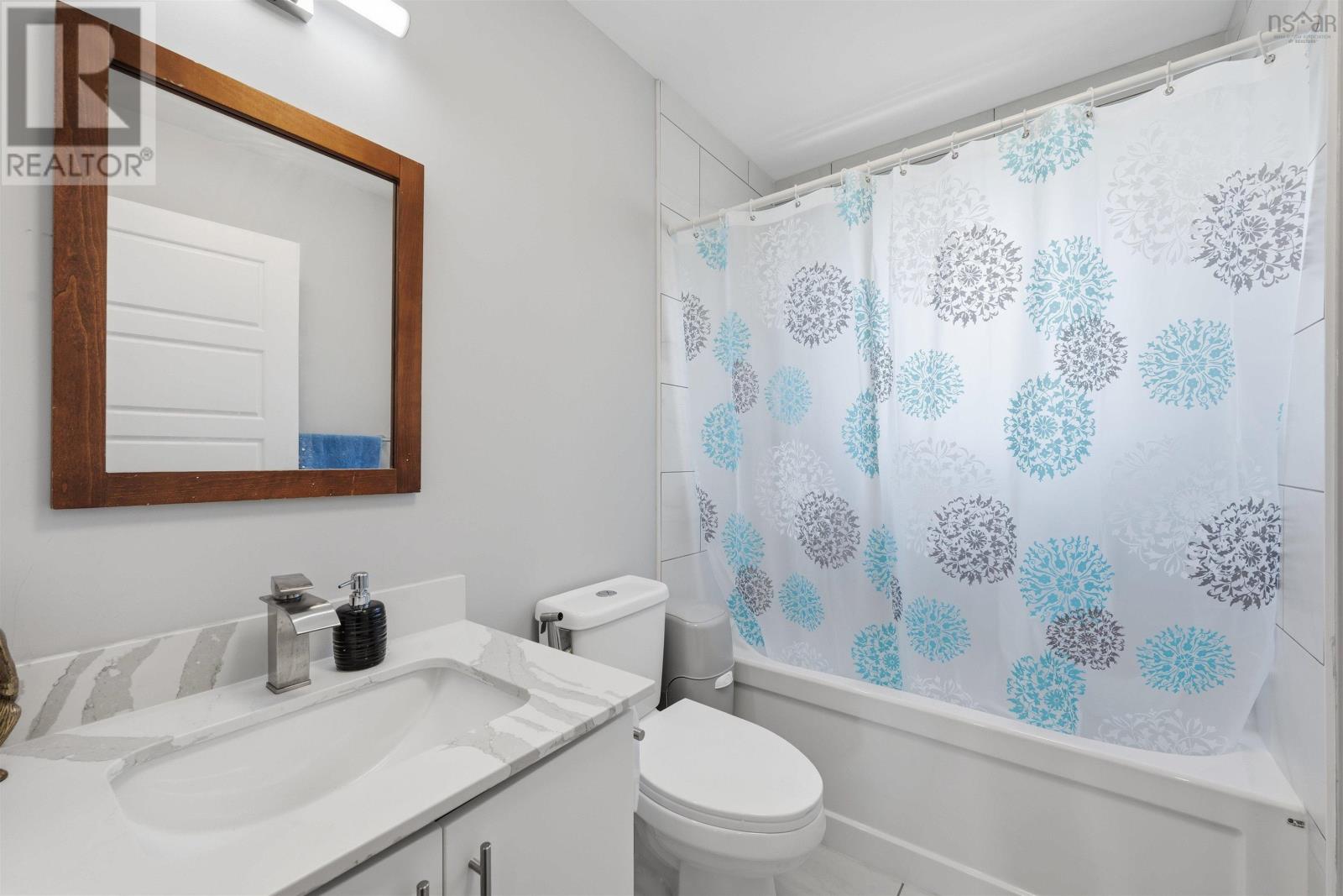 6 Charlton Avenue - 31