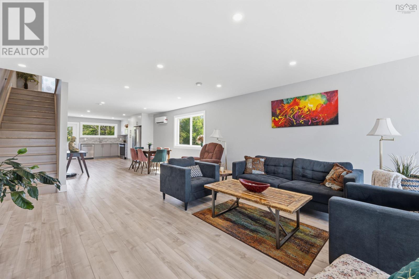 6 Charlton Avenue - 25