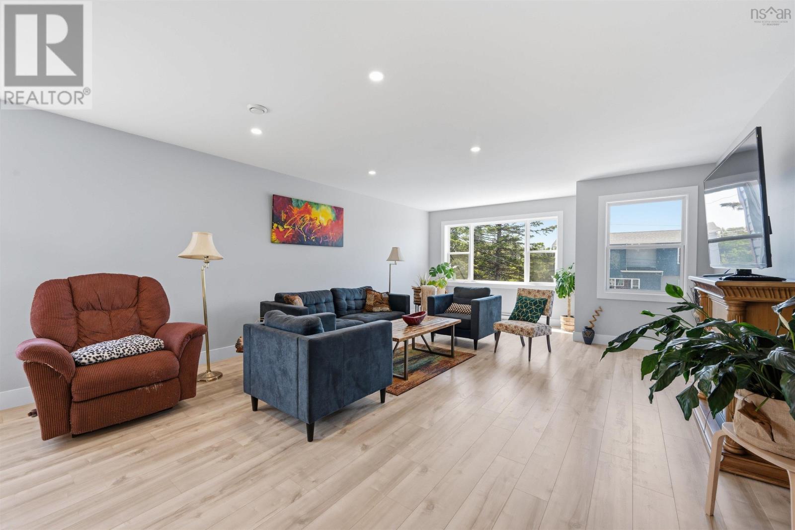 6 Charlton Avenue - 23