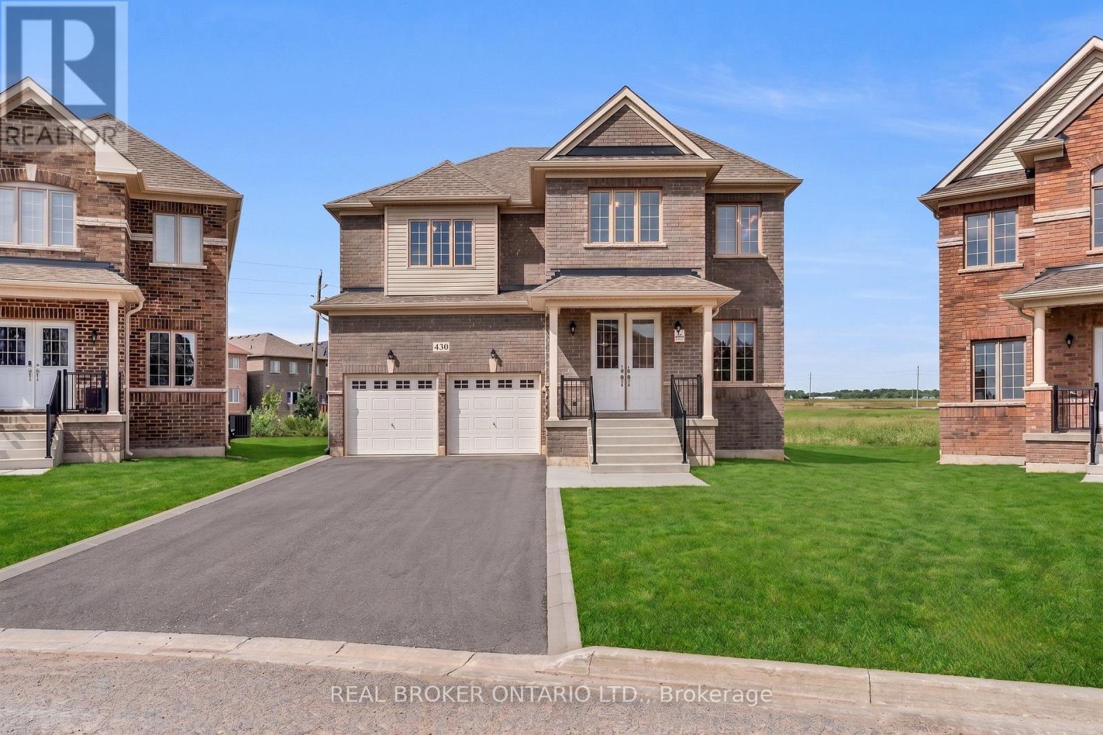430 VANDUSEN AVENUE - 1