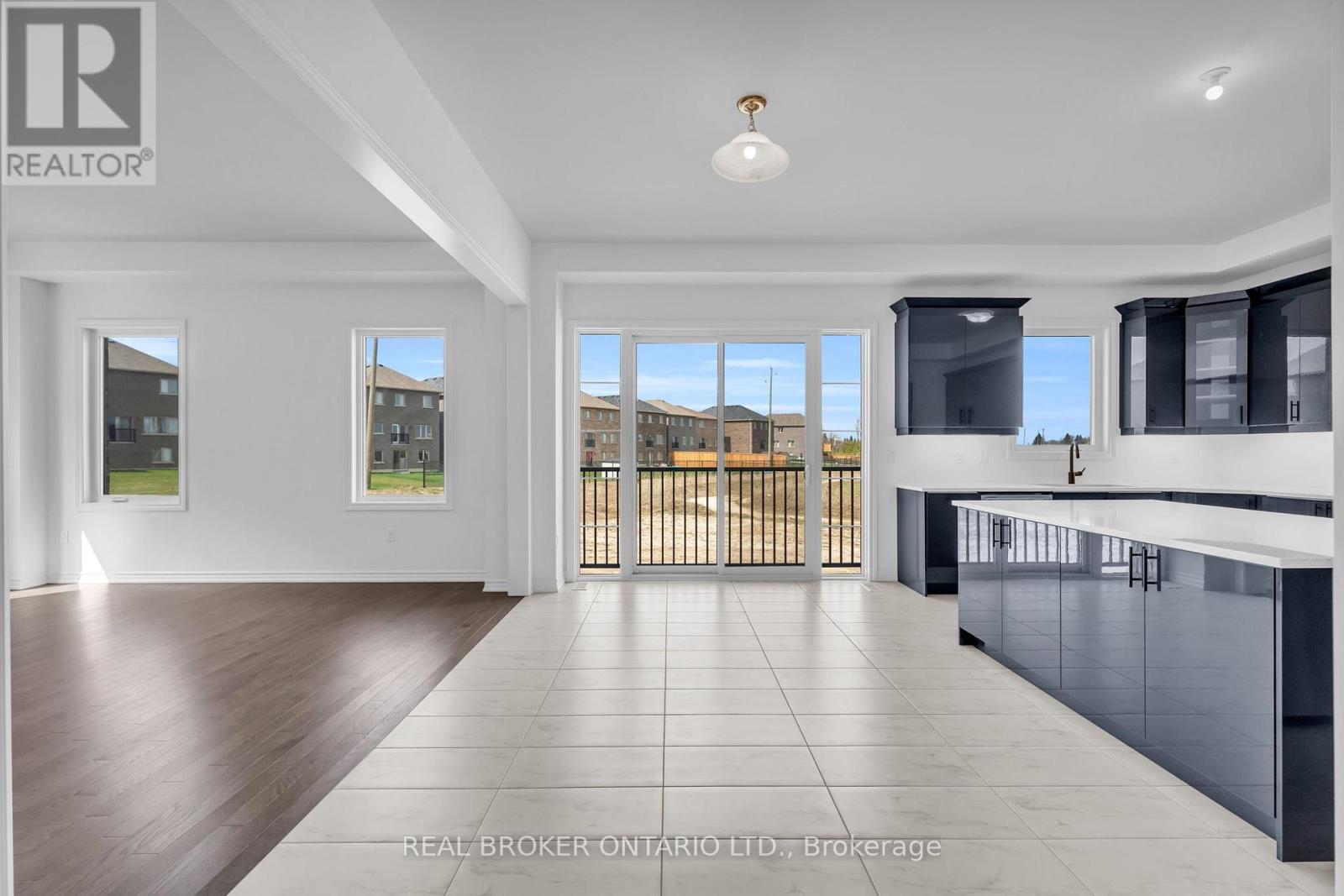 430 VANDUSEN AVENUE - 16